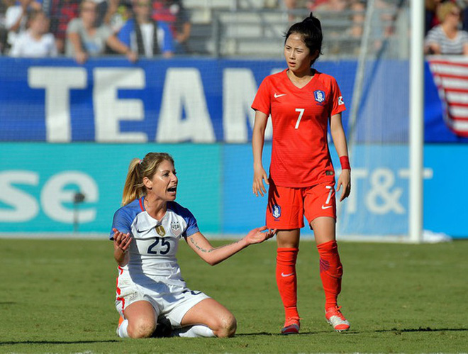 Nữ sát thủ xinh đẹp này có thể phá nát giấc mơ World Cup của tuyển Việt Nam